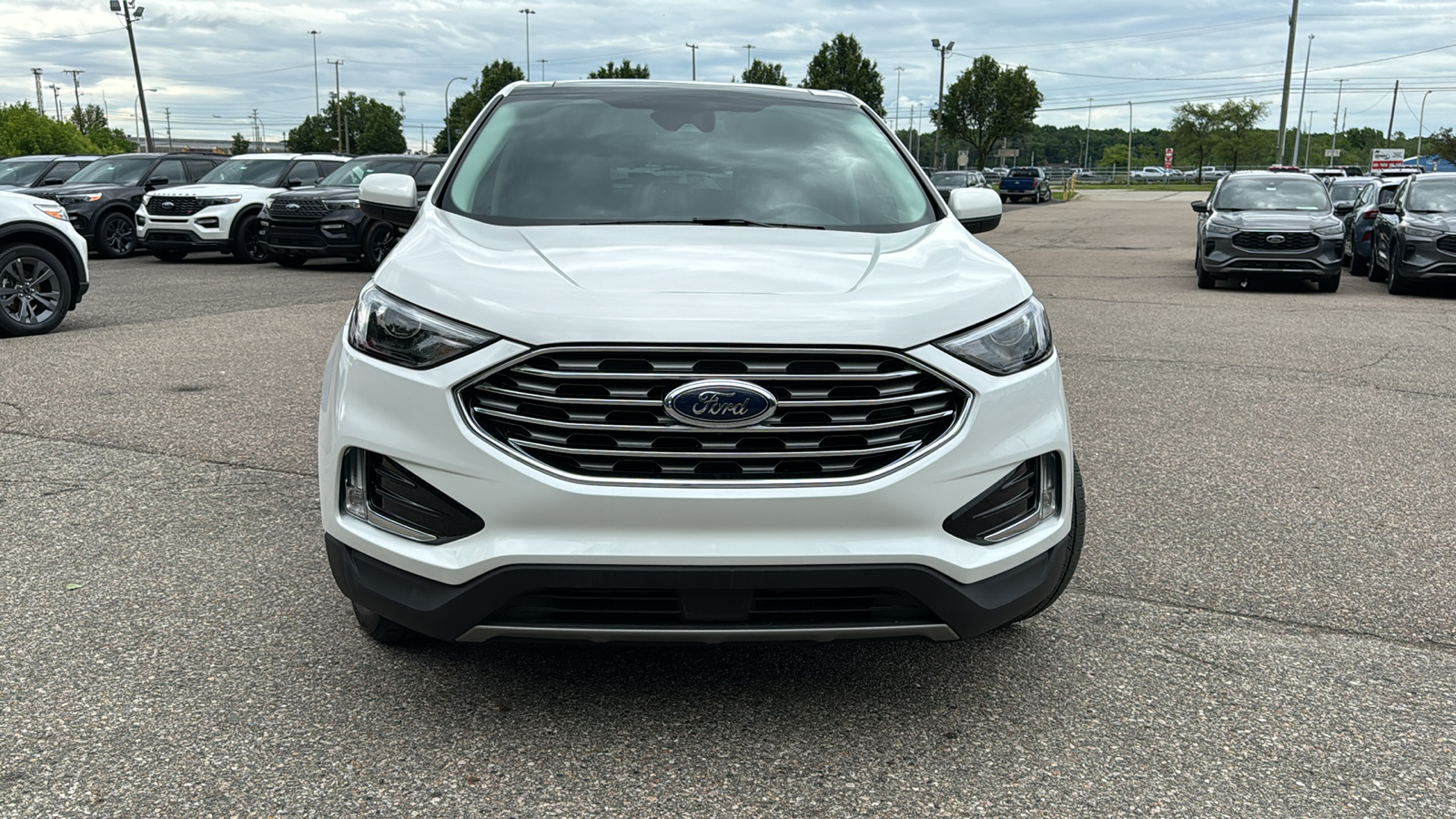 2022 Ford Edge SEL 30