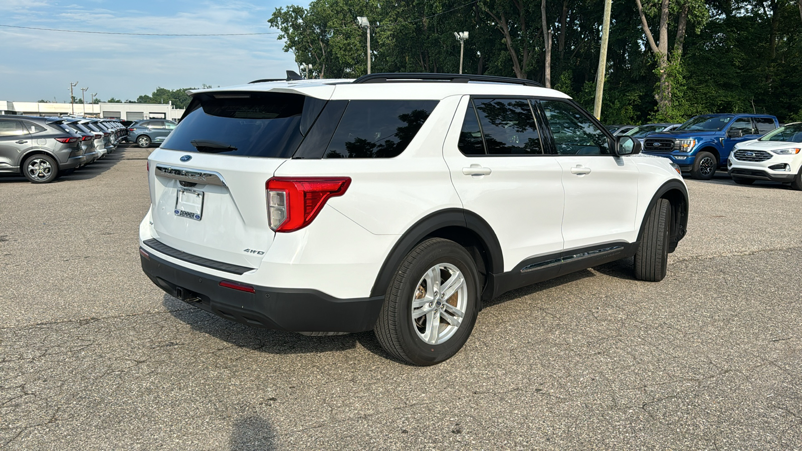 2021 Ford Explorer XLT 4