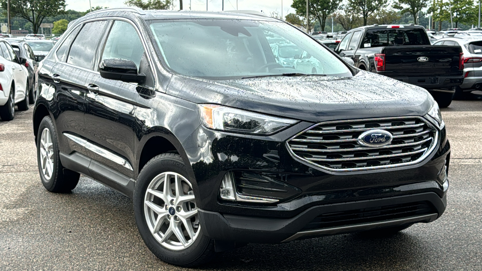 2022 Ford Edge SEL 2