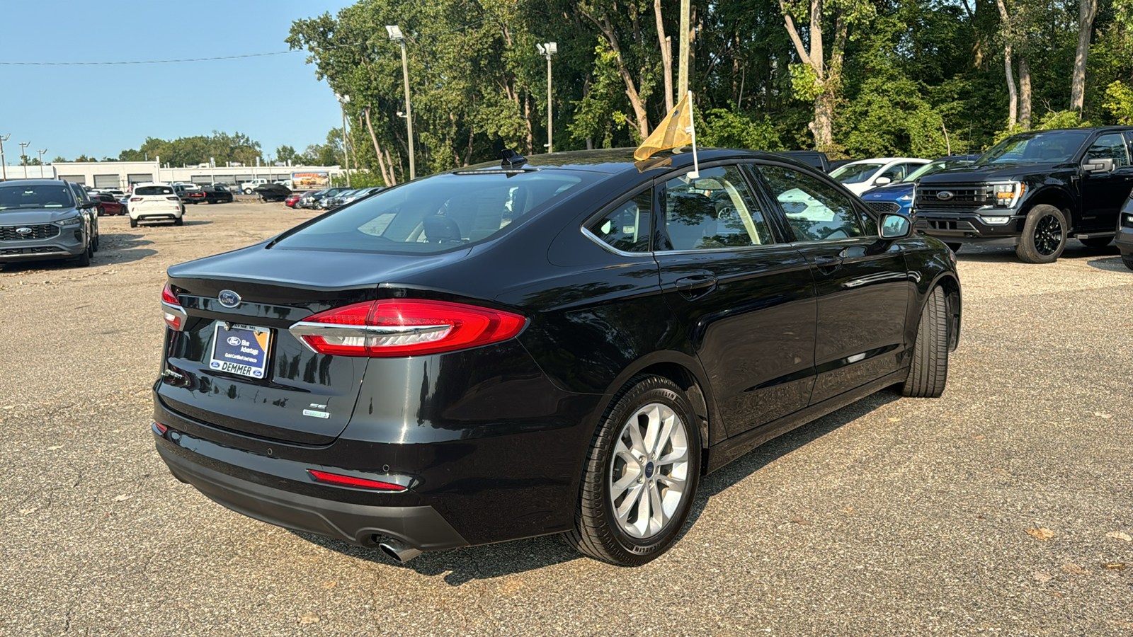 2020 Ford Fusion SE 4