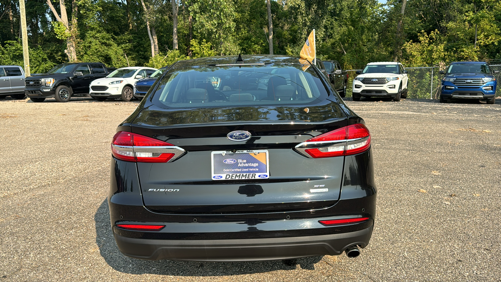 2020 Ford Fusion SE 28