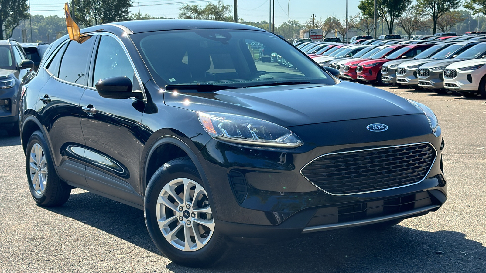 2020 Ford Escape SE 2