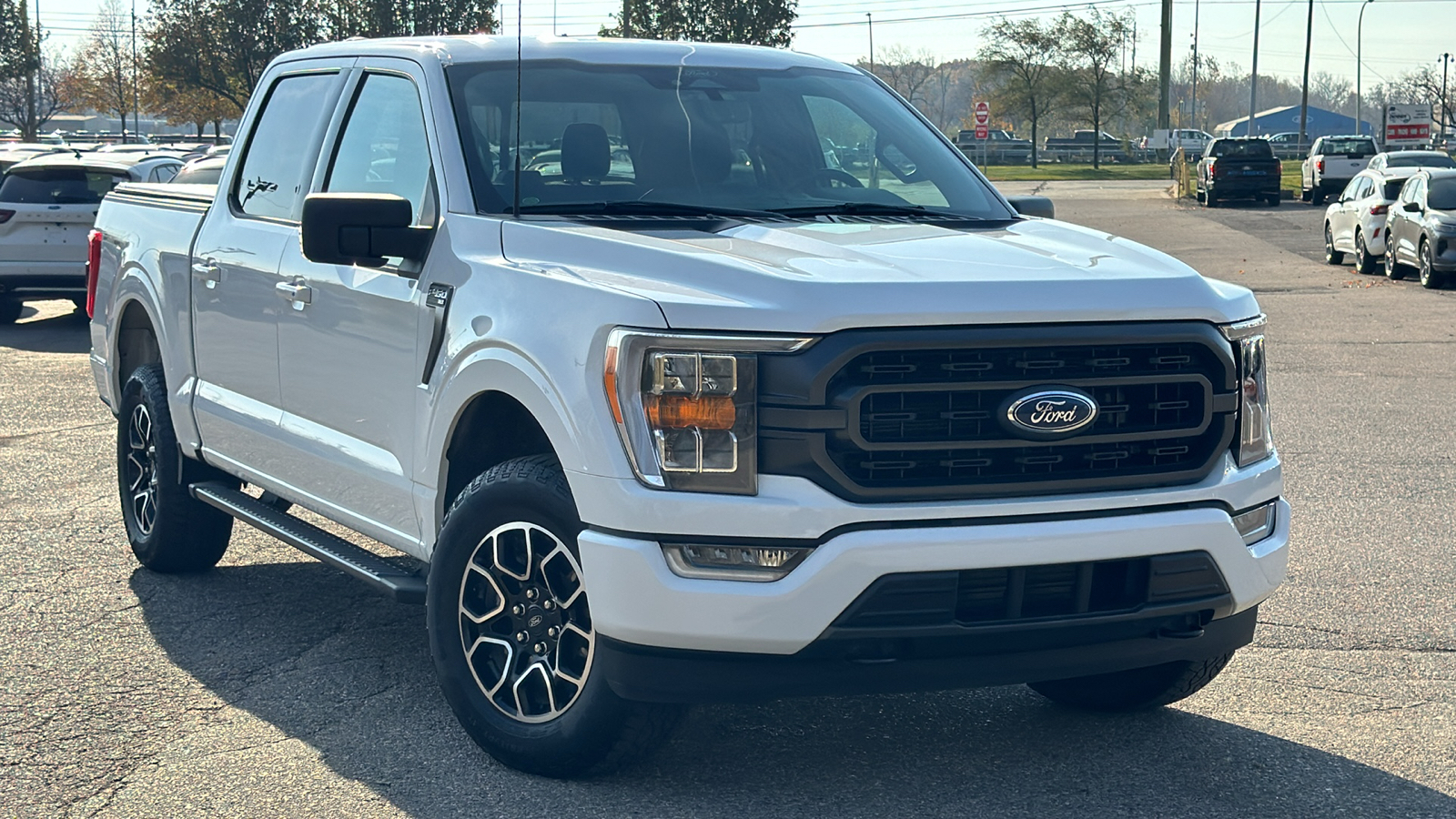 2022 Ford F-150 XLT 2