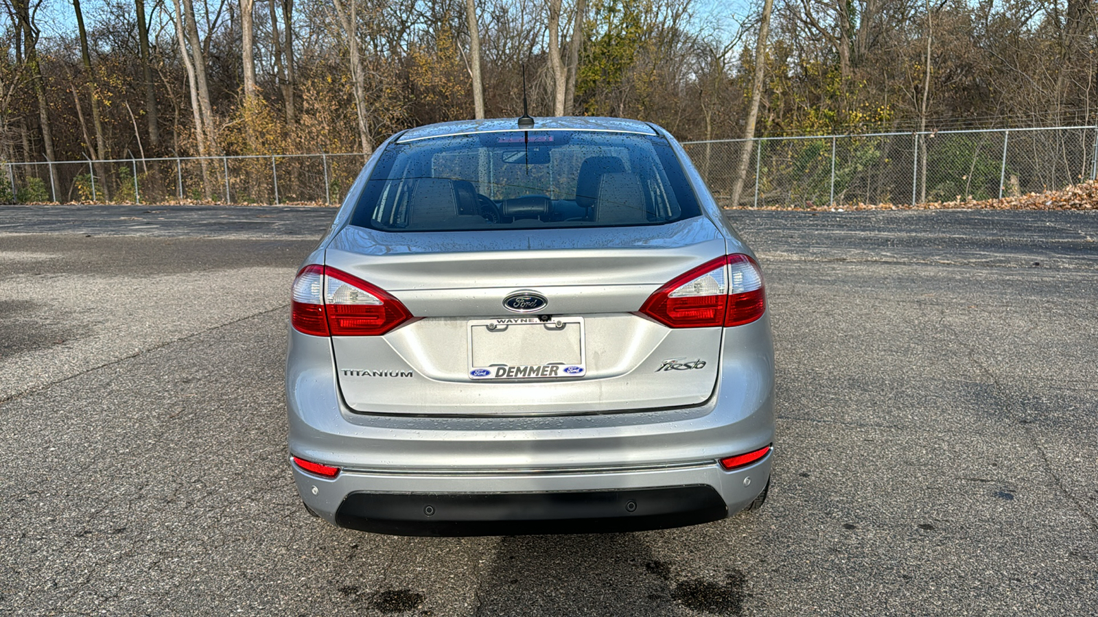 2015 Ford Fiesta Titanium 28