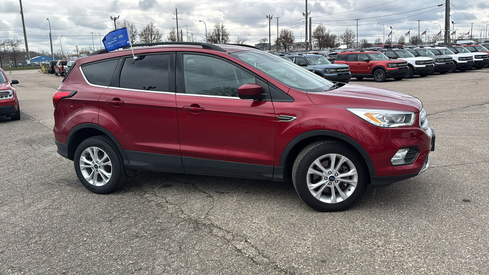 2019 Ford Escape SEL 3