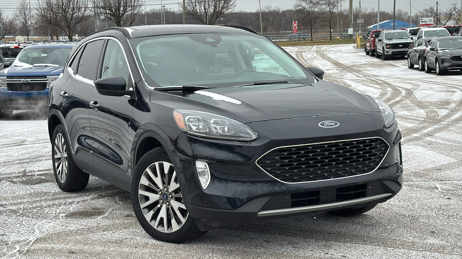 2021 Ford Escape Titanium 2