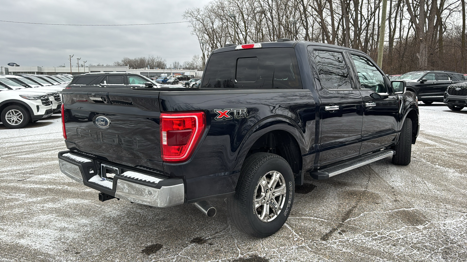 2021 Ford F-150 XLT 4