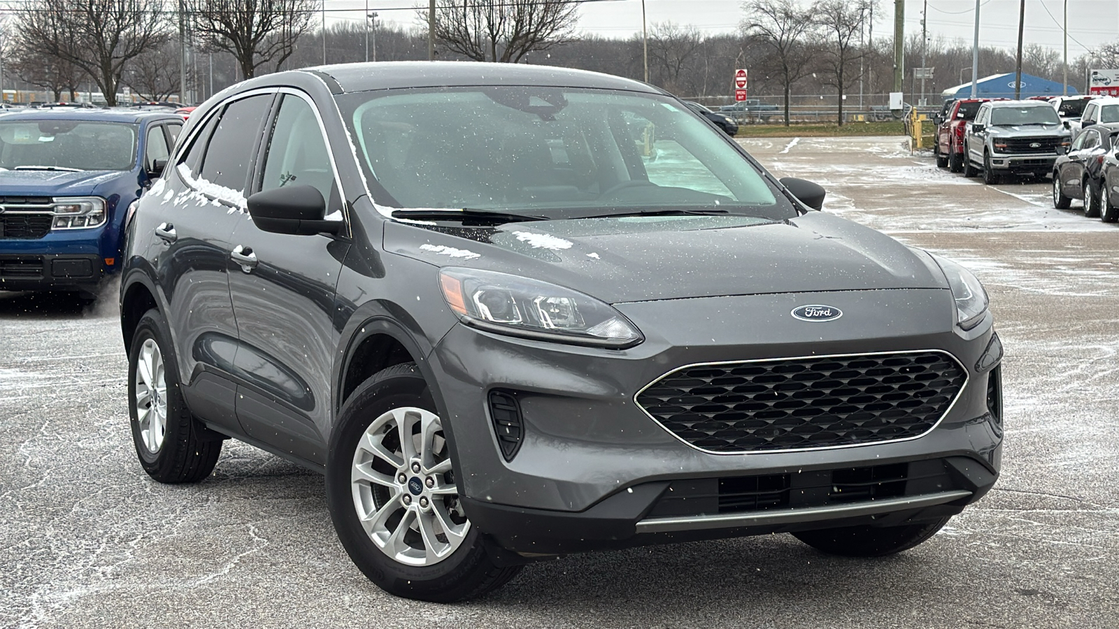 2022 Ford Escape SE 2