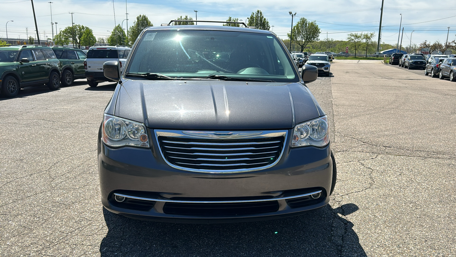 2015 Chrysler Town & Country Touring 27