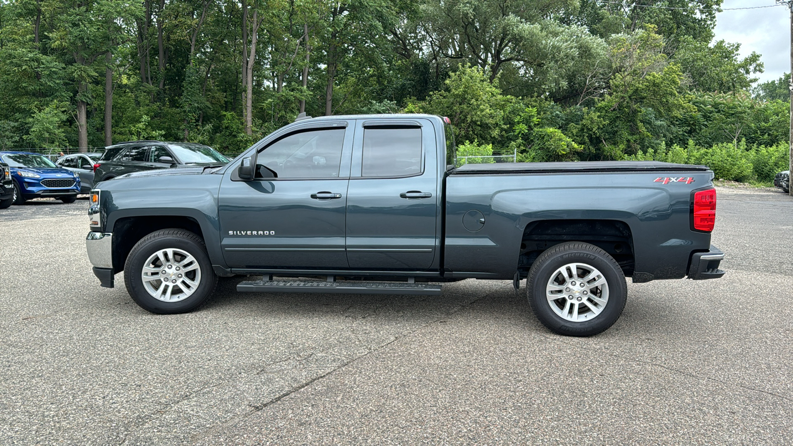 2019 Chevrolet Silverado 1500 LD LT 6