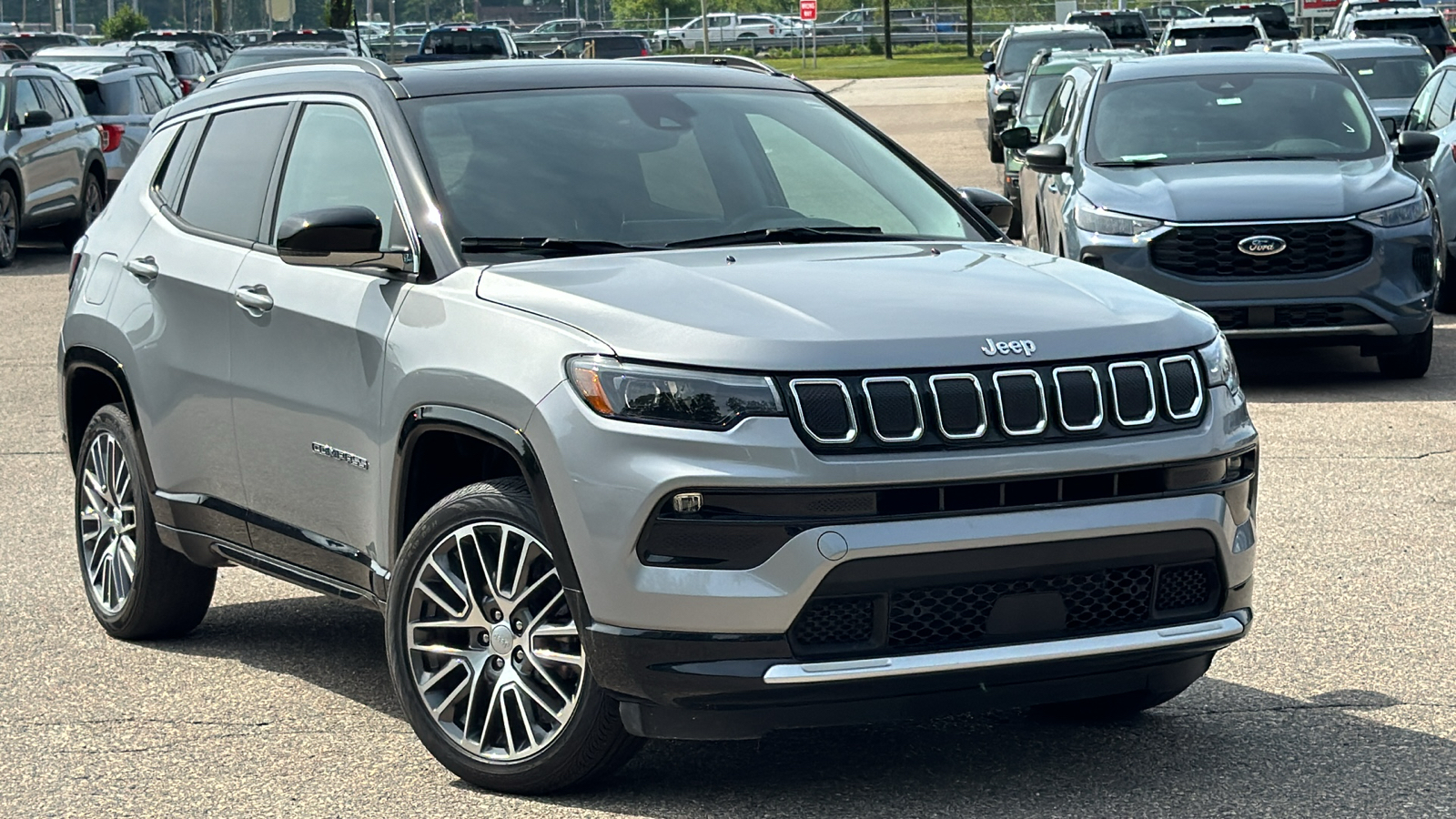 2022 Jeep Compass Limited 2