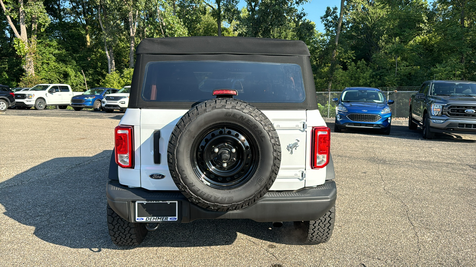 2023 Ford Bronco Black Diamond 26