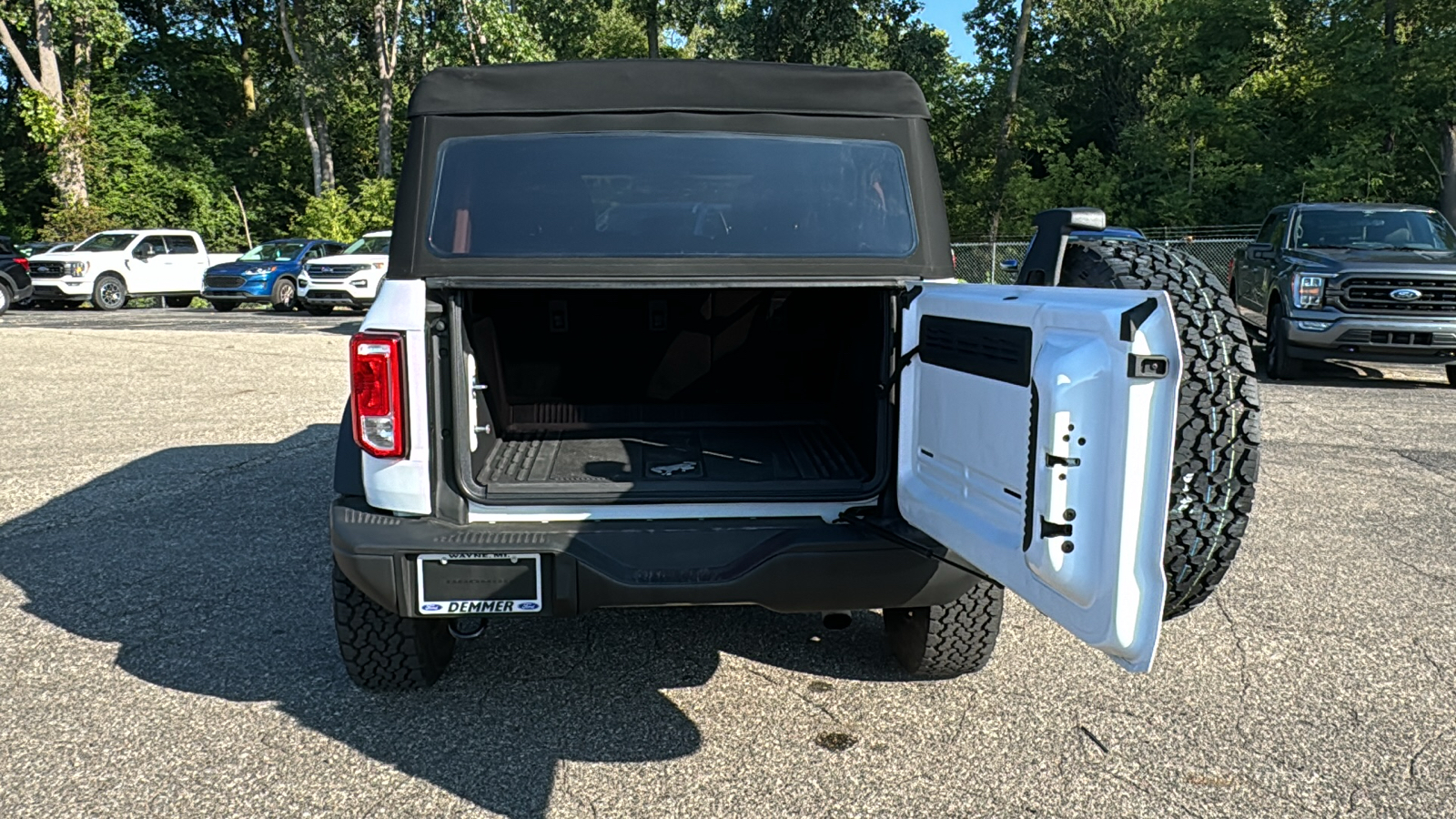 2023 Ford Bronco Black Diamond 27