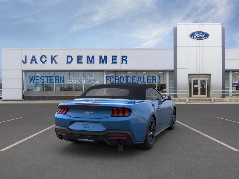2024 Ford Mustang EcoBoost 8