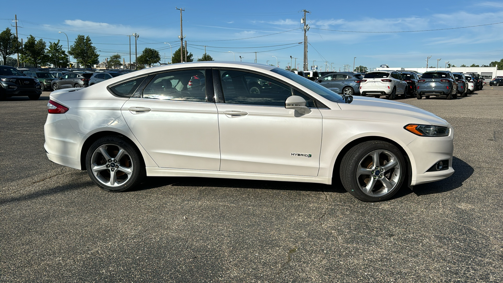 2013 Ford Fusion Hybrid SE 3