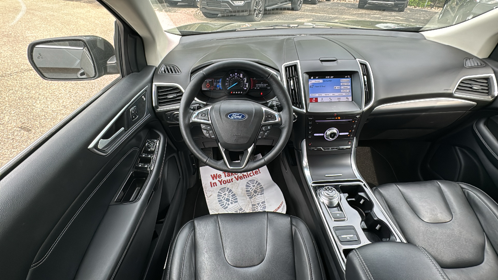 2019 Ford Edge Titanium 13