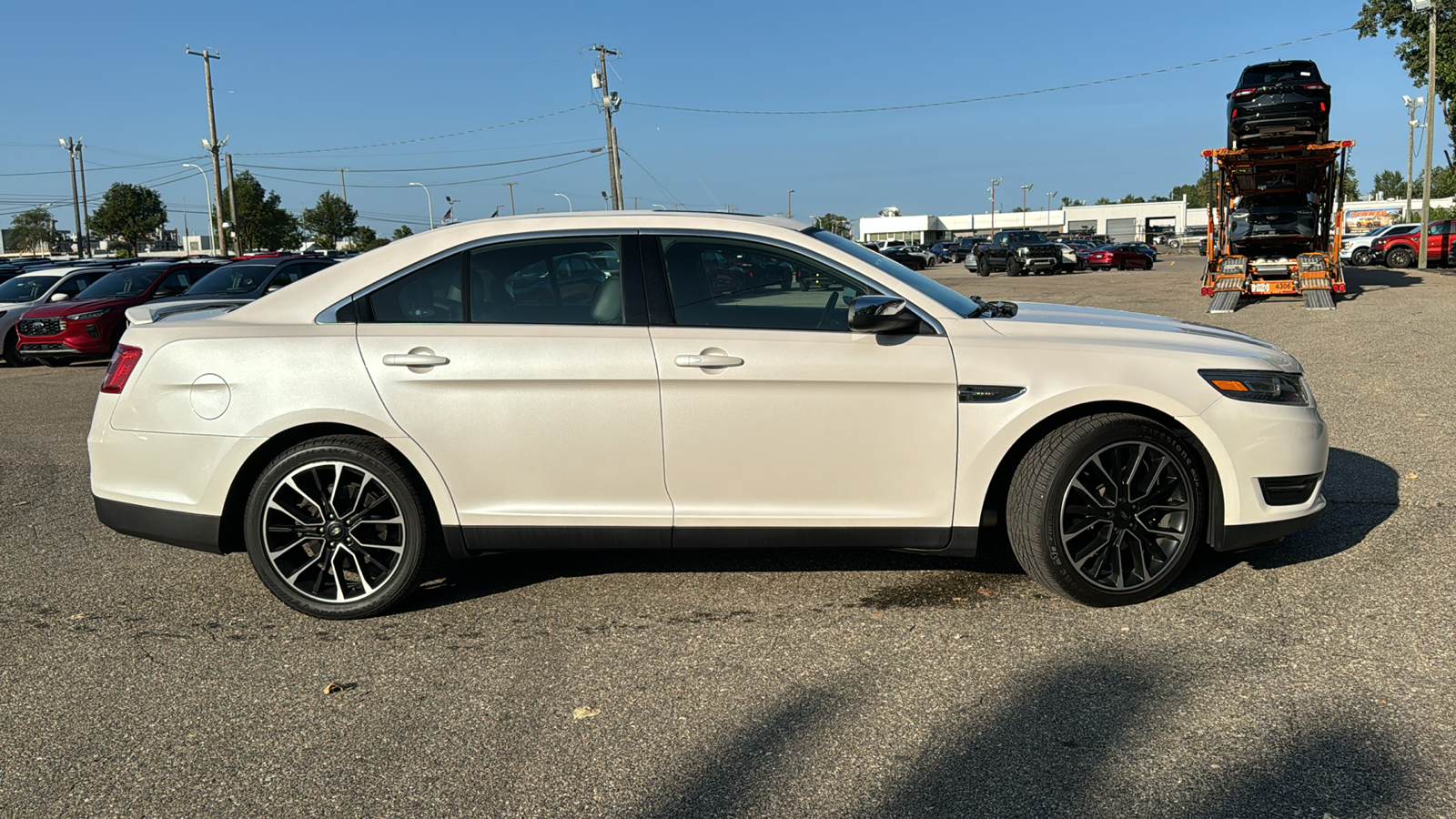 2019 Ford Taurus Limited 3