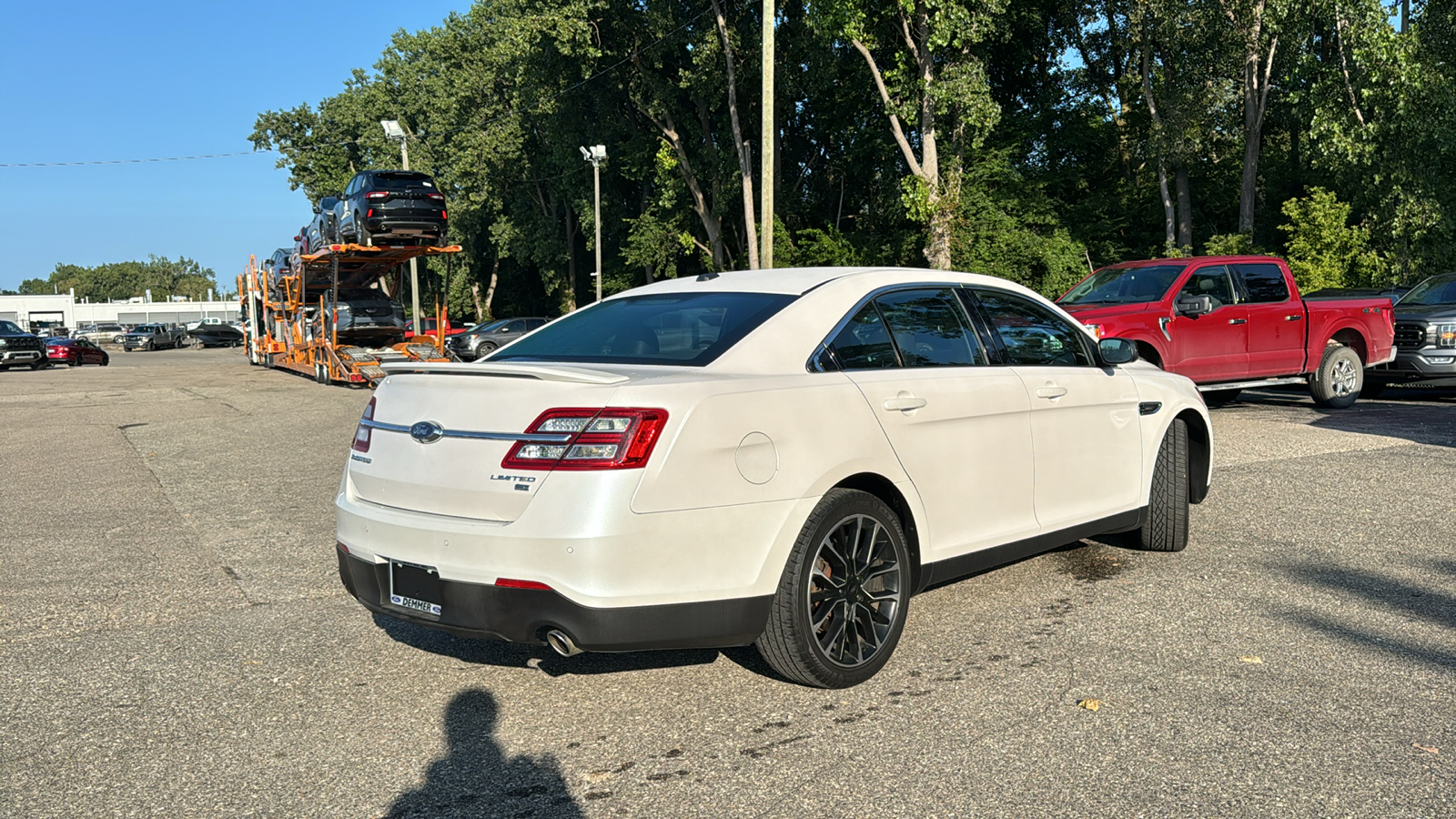 2019 Ford Taurus Limited 4