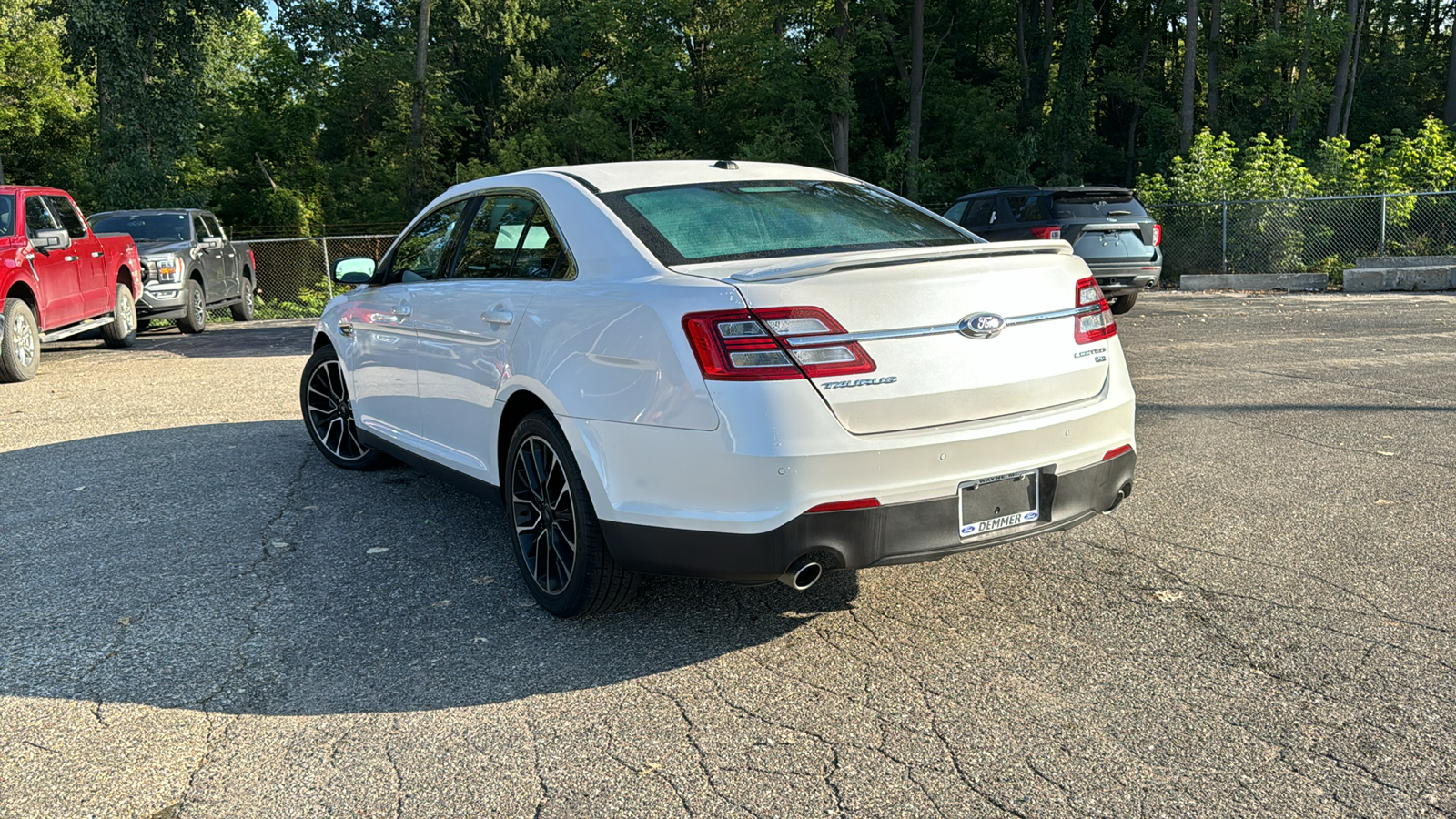 2019 Ford Taurus Limited 5