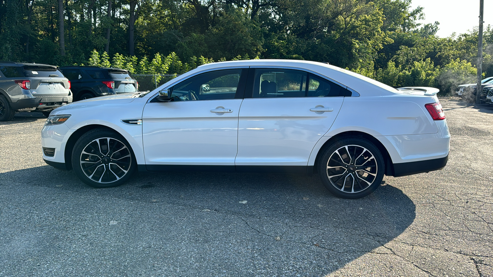 2019 Ford Taurus Limited 6