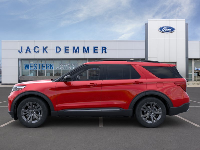 2024 Ford Explorer XLT 3