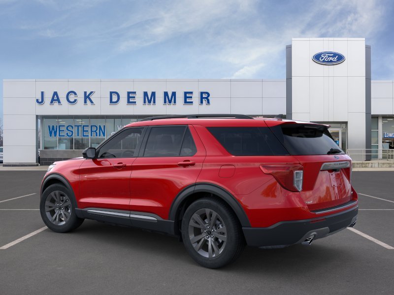 2024 Ford Explorer XLT 4