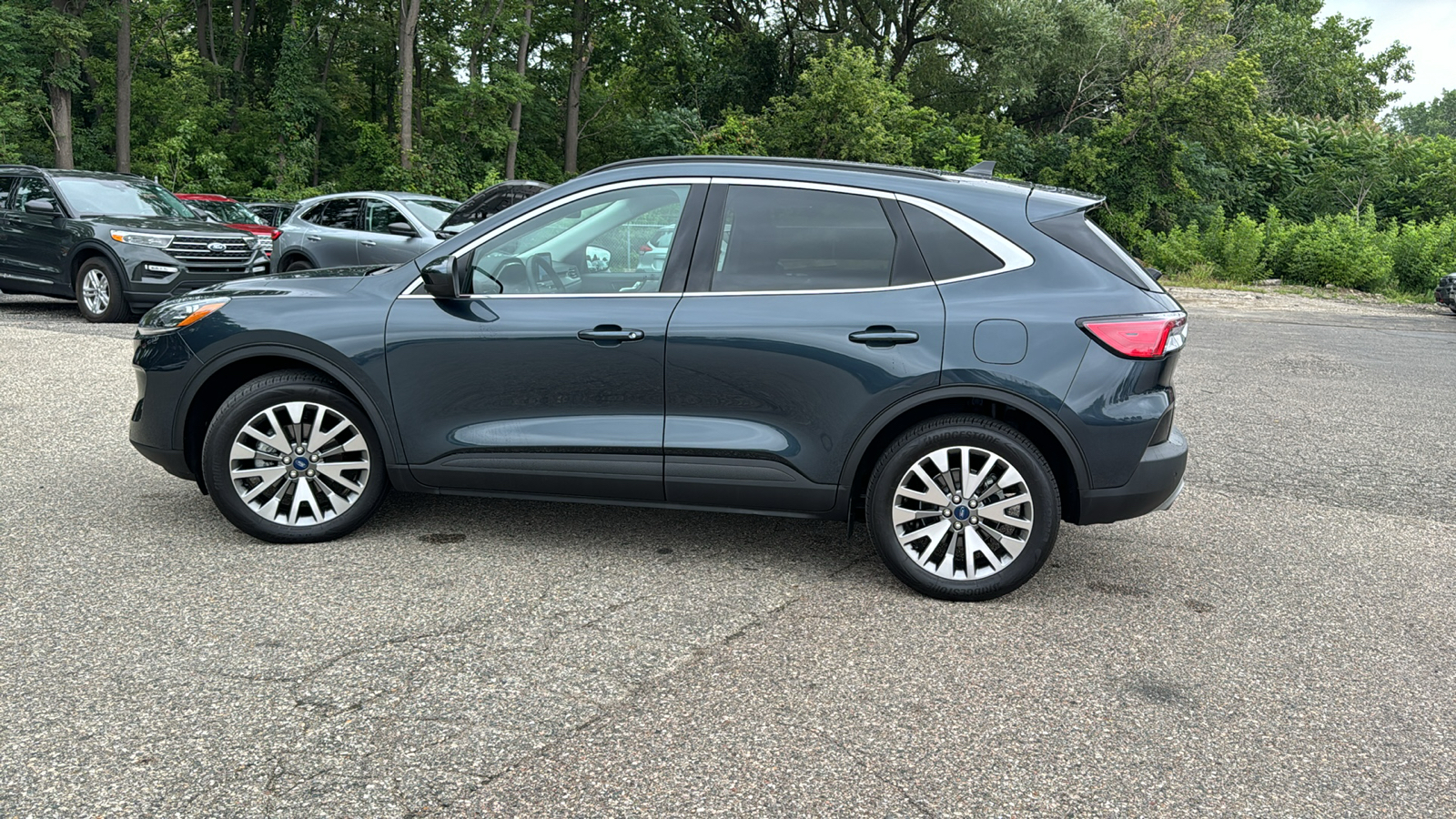 2022 Ford Escape Titanium 6