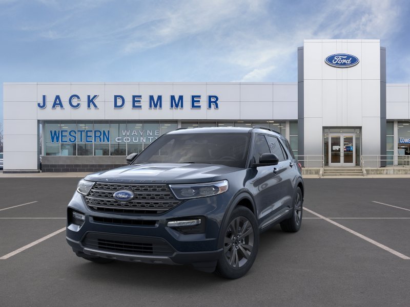 2024 Ford Explorer XLT 2