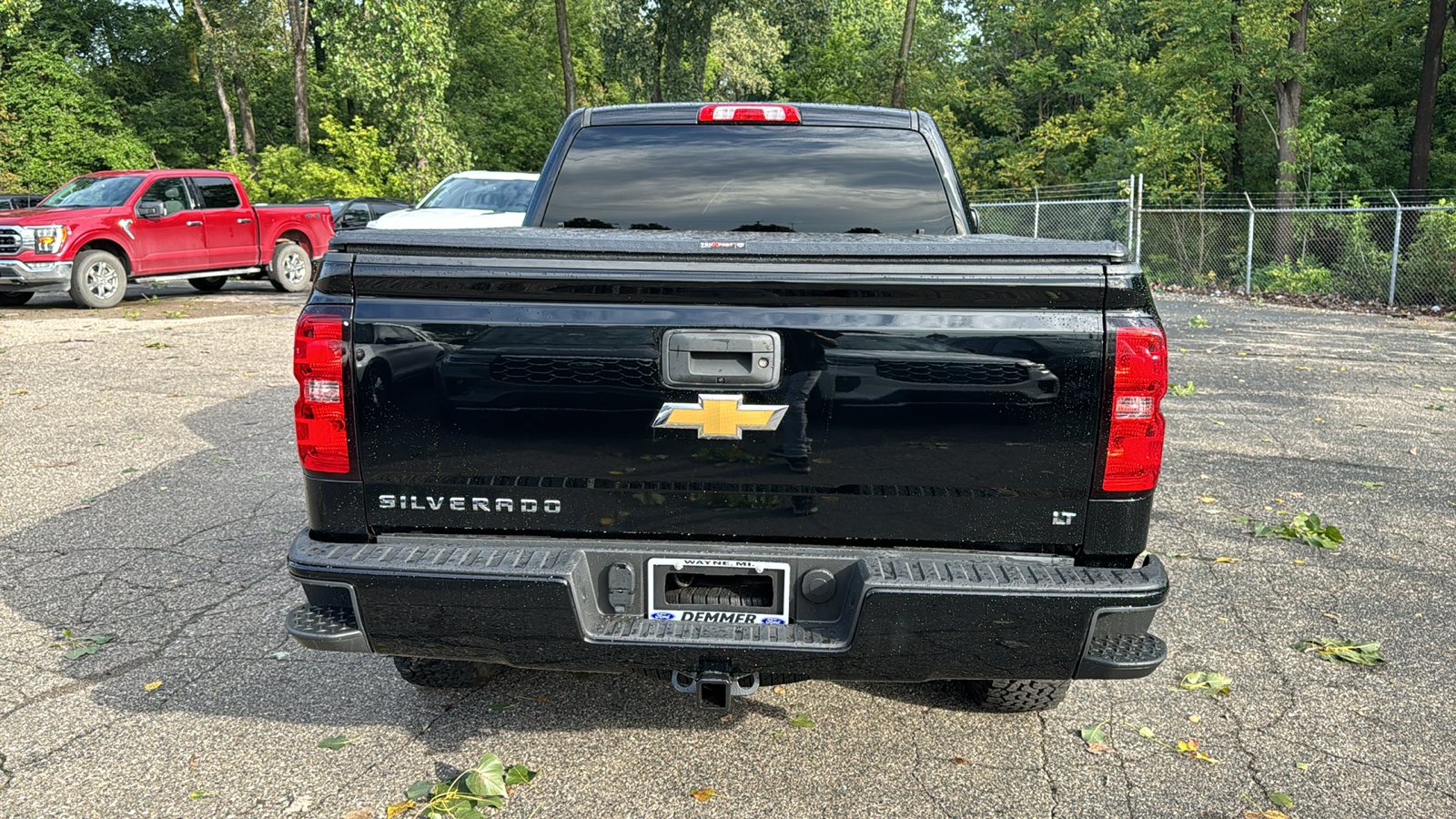 2017 Chevrolet Silverado 1500 LT 26