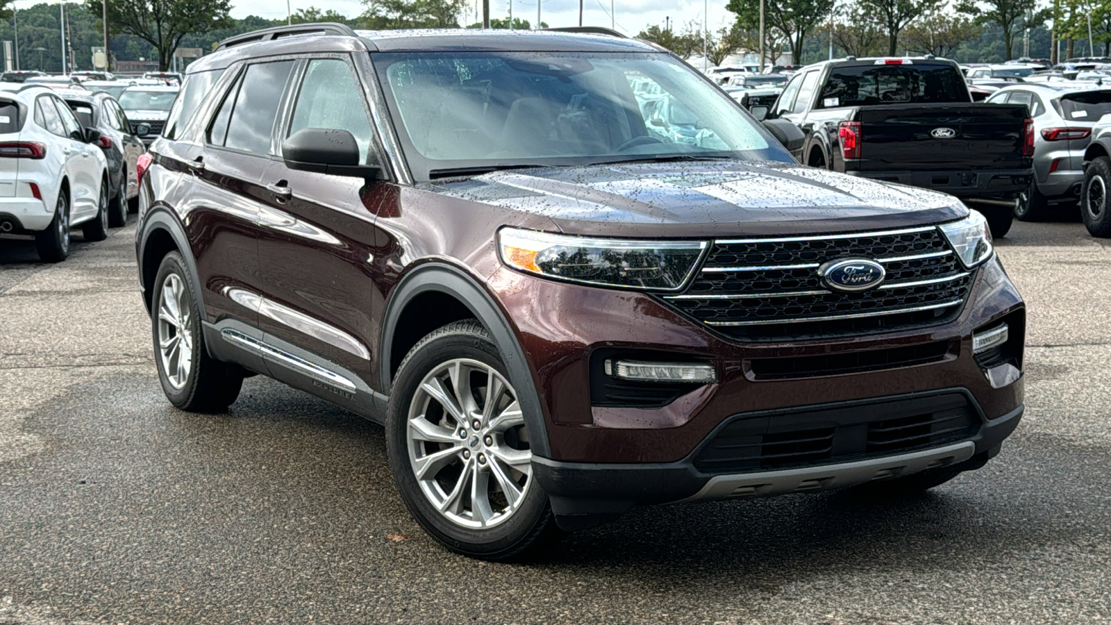 2020 Ford Explorer XLT 2