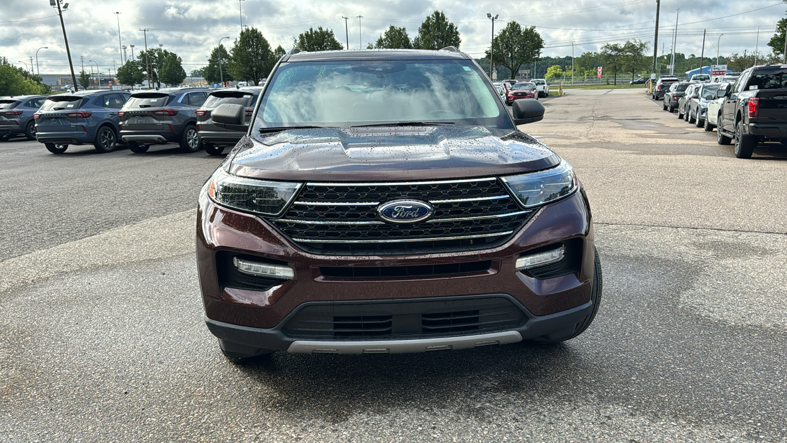 2020 Ford Explorer XLT 32