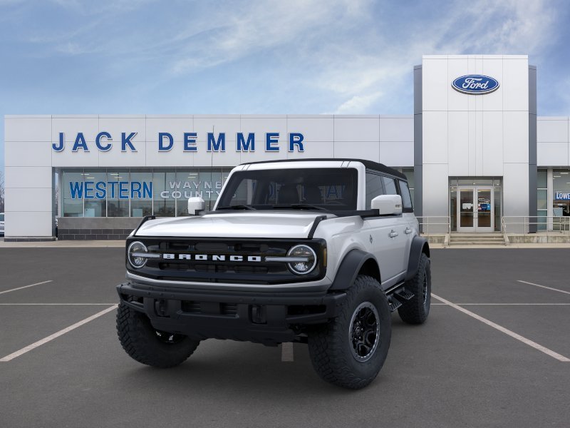 2024 Ford Bronco Outer Banks 2