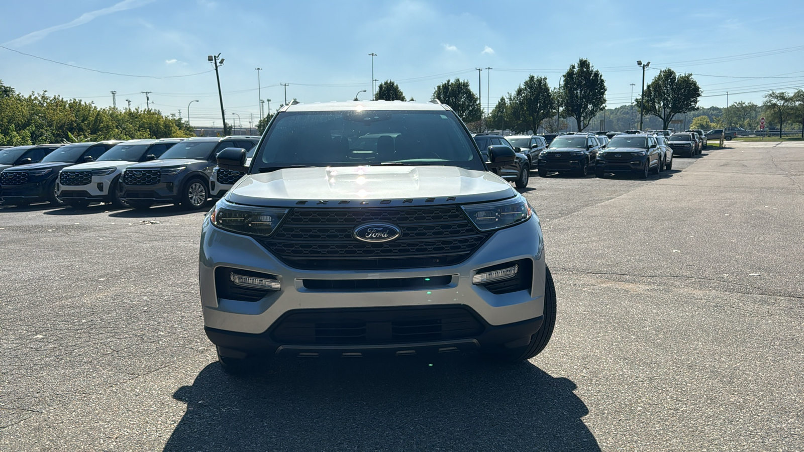 2022 Ford Explorer XLT 32