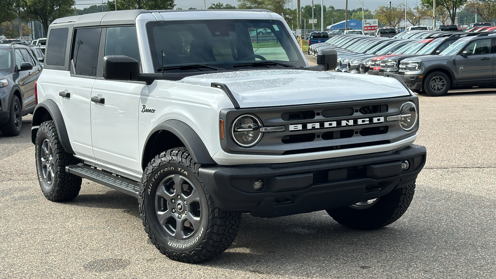 2023 Ford Bronco Big Bend 2