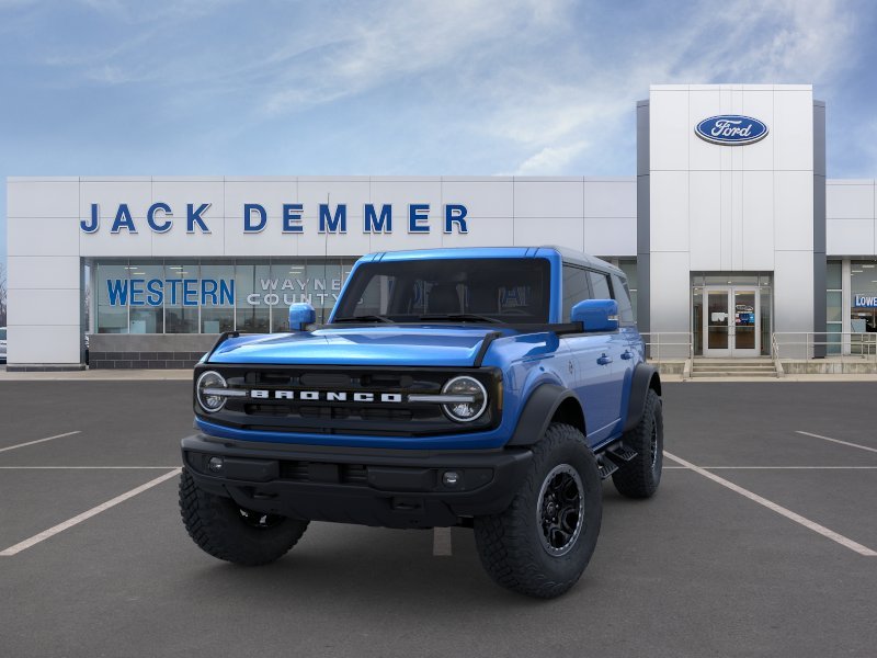 2024 Ford Bronco Outer Banks 2