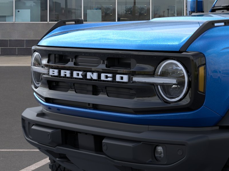 2024 Ford Bronco Outer Banks 19