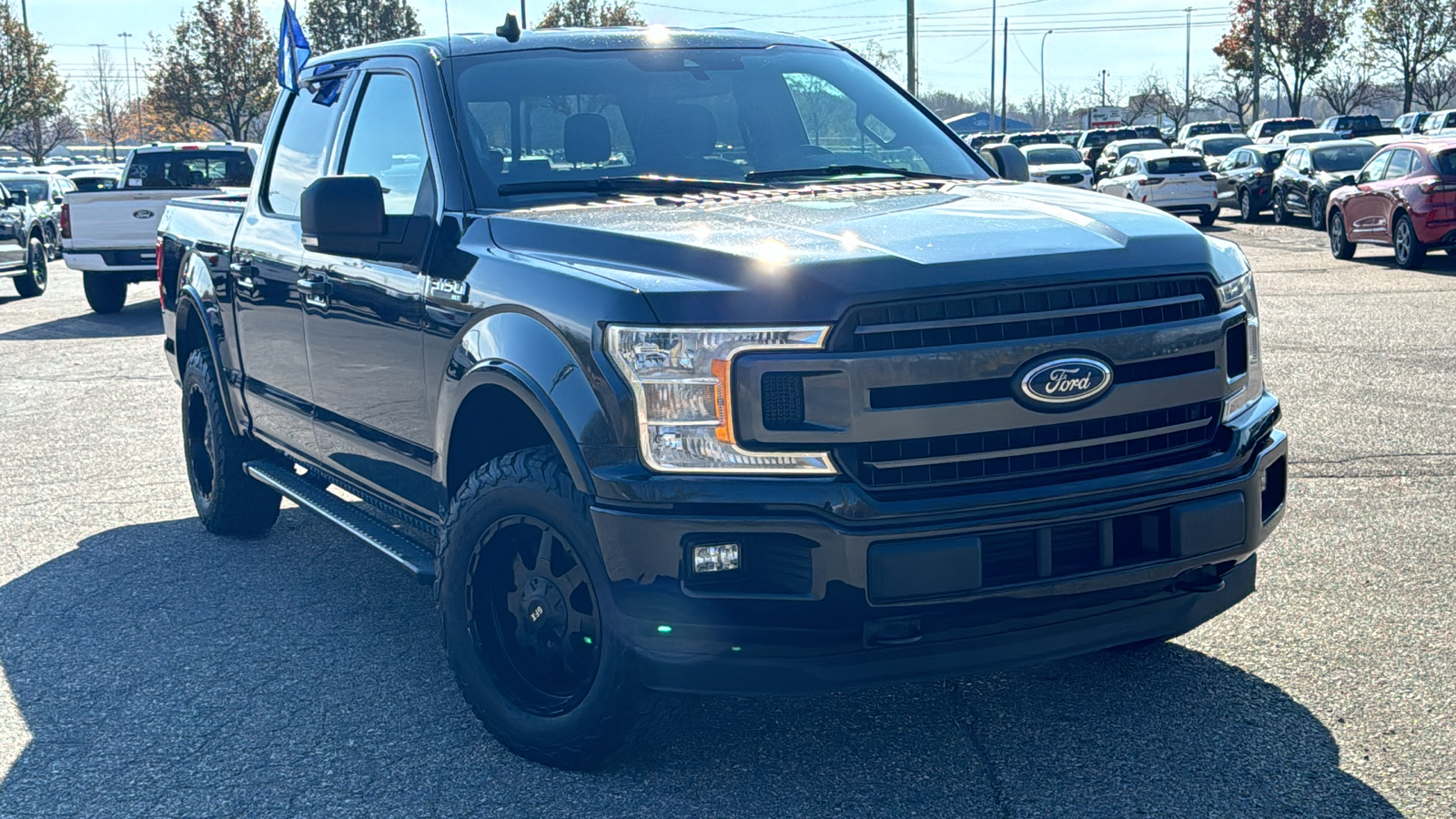 2019 Ford F-150 XLT 2