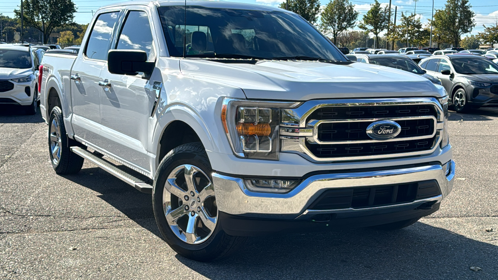 2023 Ford F-150 XLT 2