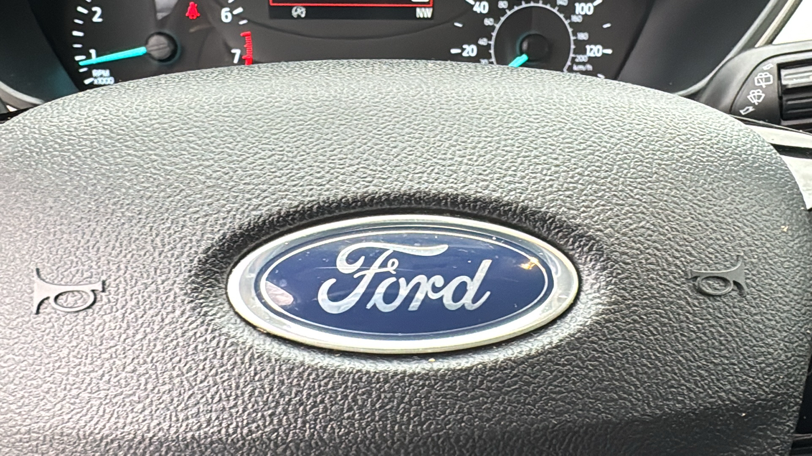 2022 Ford Escape SE 19