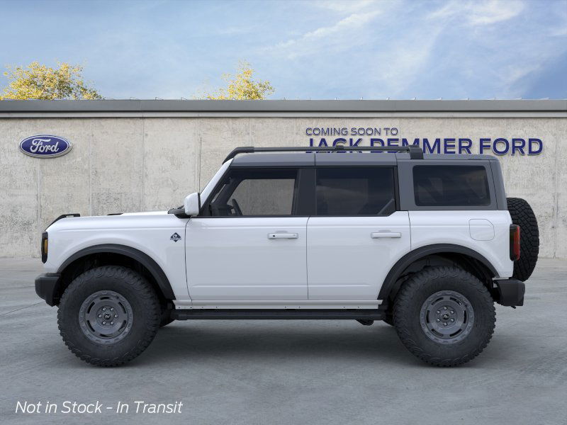 2024 Ford Bronco Outer Banks 3