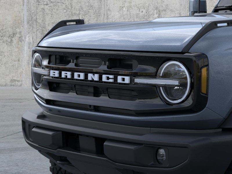 2024 Ford Bronco Outer Banks 19