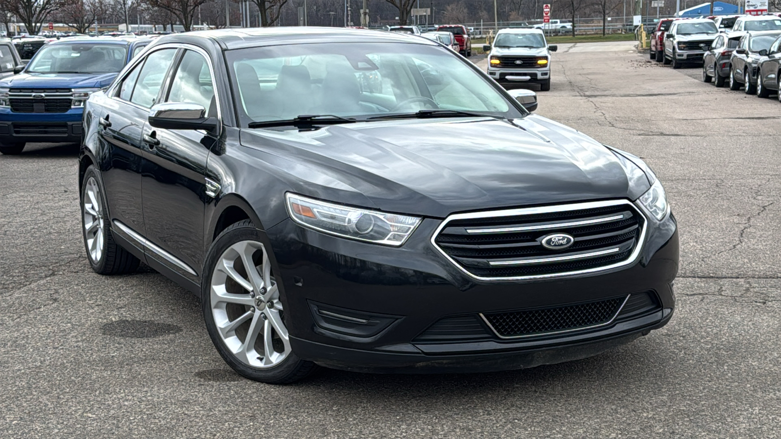 2013 Ford Taurus Limited 2