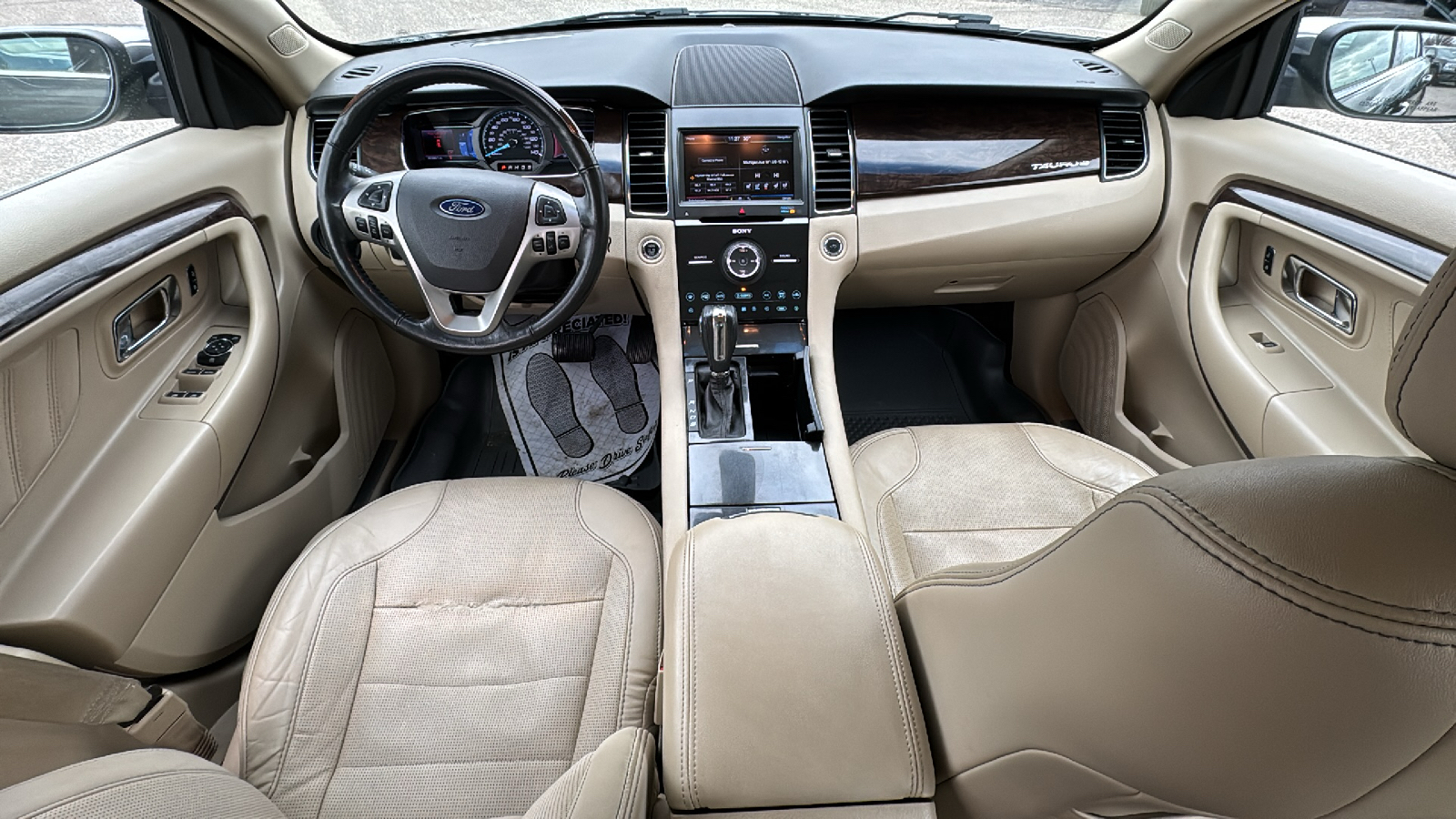 2013 Ford Taurus Limited 13