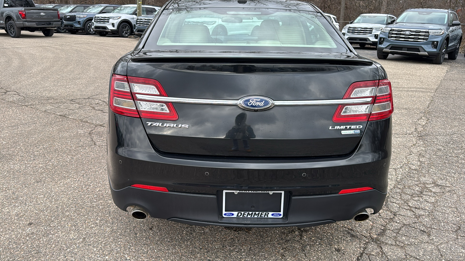 2013 Ford Taurus Limited 28