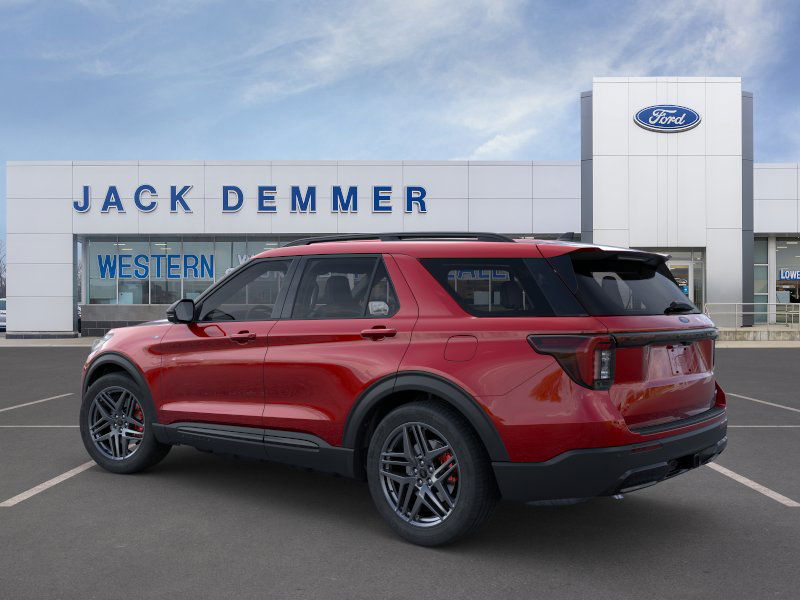 2025 Ford Explorer ST-Line 4