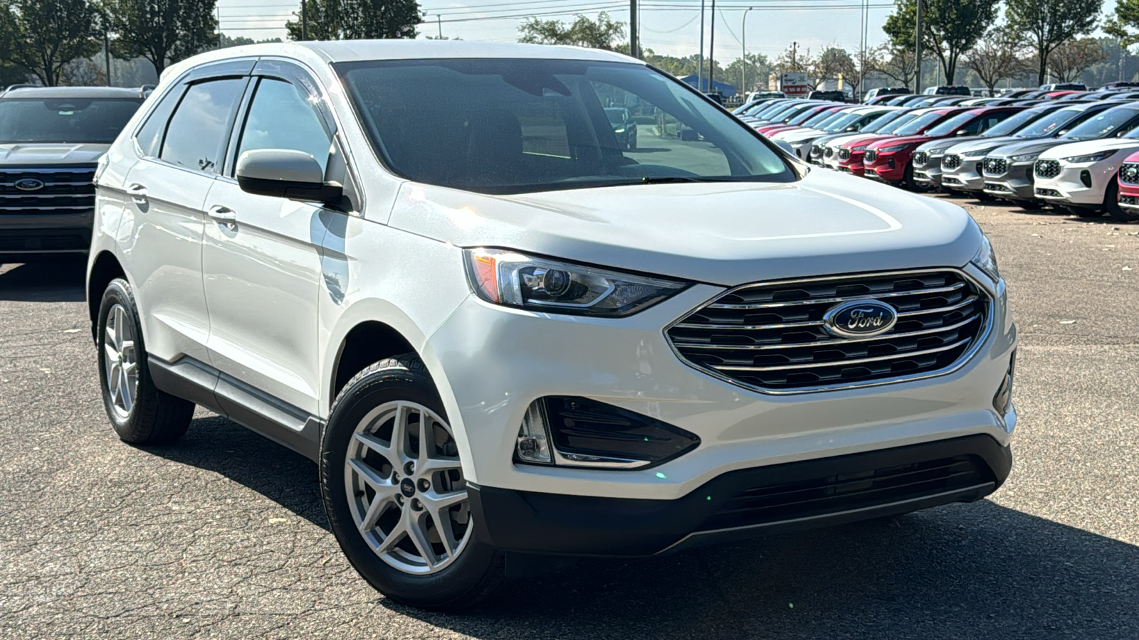 2022 Ford Edge SEL 2