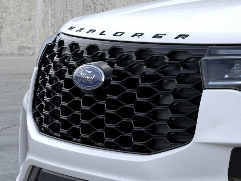 2025 Ford Explorer ST-Line 17