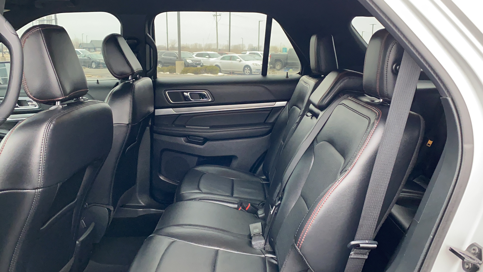 2019 Ford Explorer Sport 29