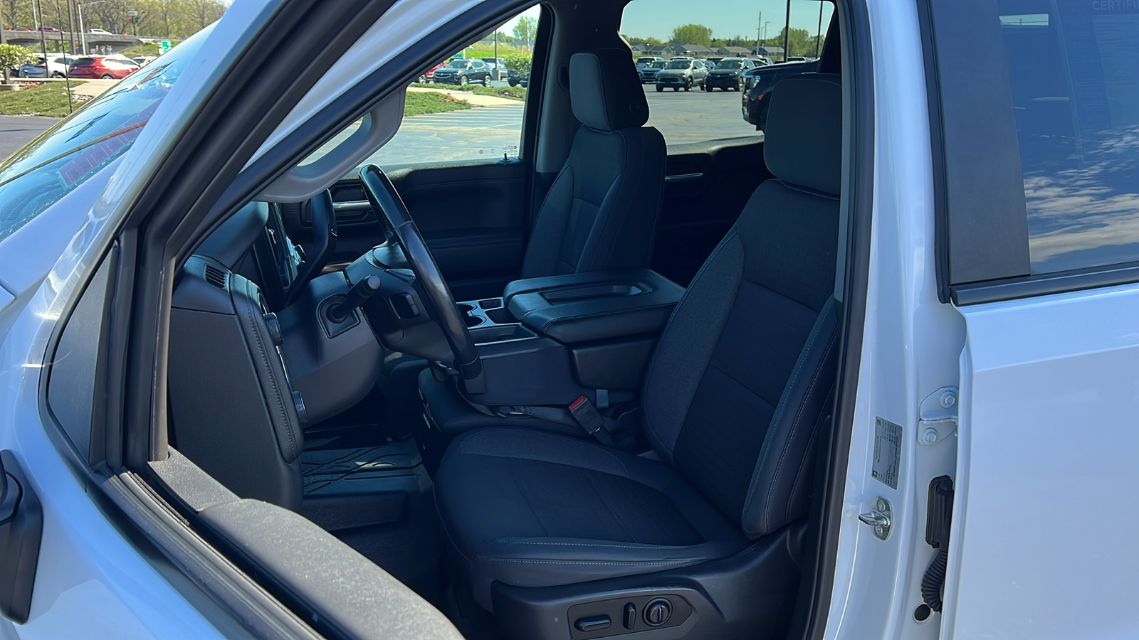 2019 Chevrolet Silverado 1500 LT 24