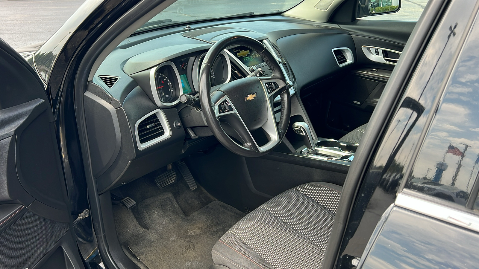 2015 Chevrolet Equinox LT 23